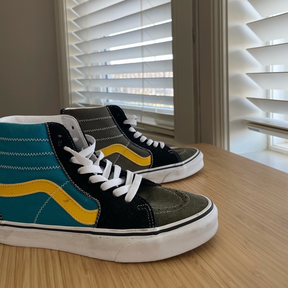 High Top Vans - Picture 3 of 5